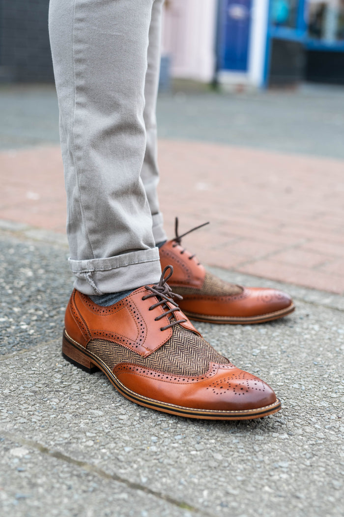 Goor Tan Tweed Brogues