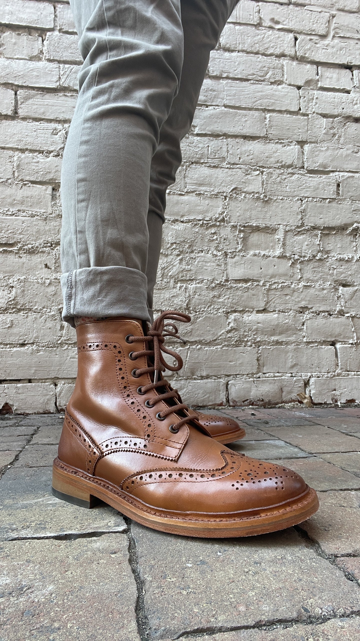 Kensington Tan Brogue Boots