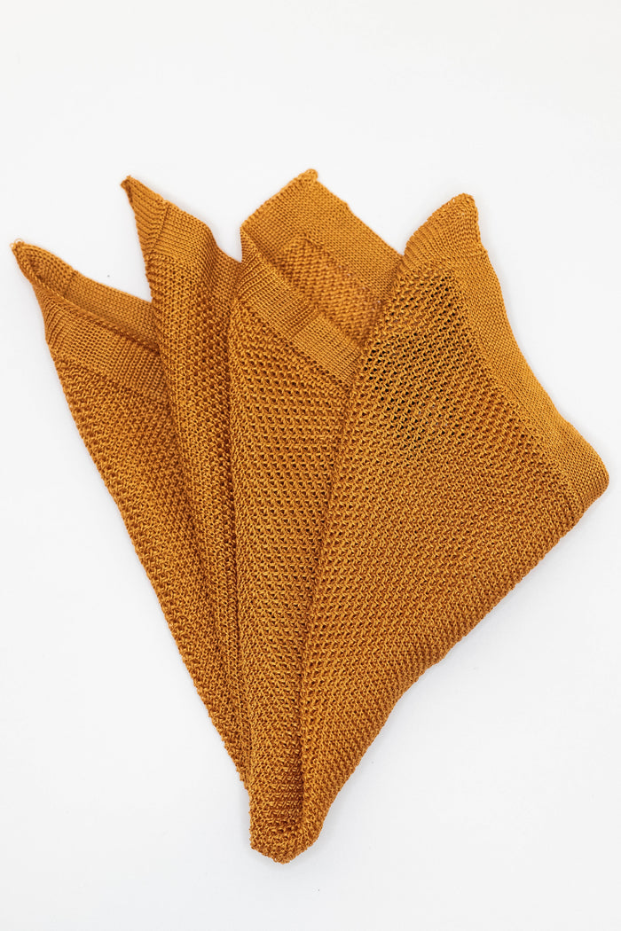 Knightsbridge Neckwear Plain Vintage Gold Silk Knitted Pocket Square