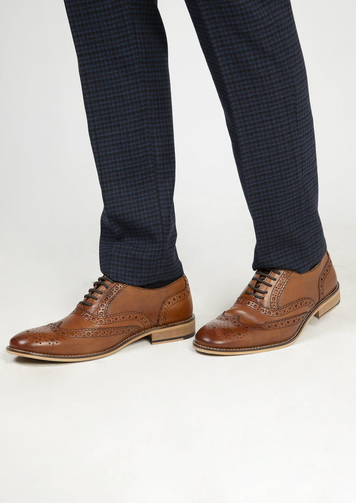 Roamers Tan Brogues